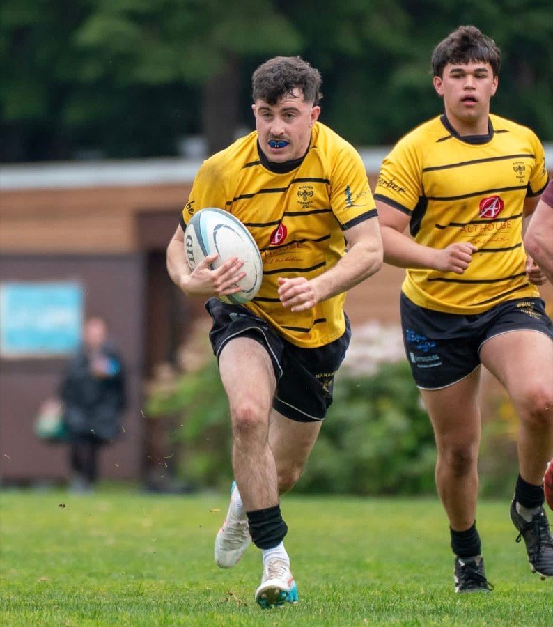 Hywel running with the ball for Nanaimo Hornets RFC
